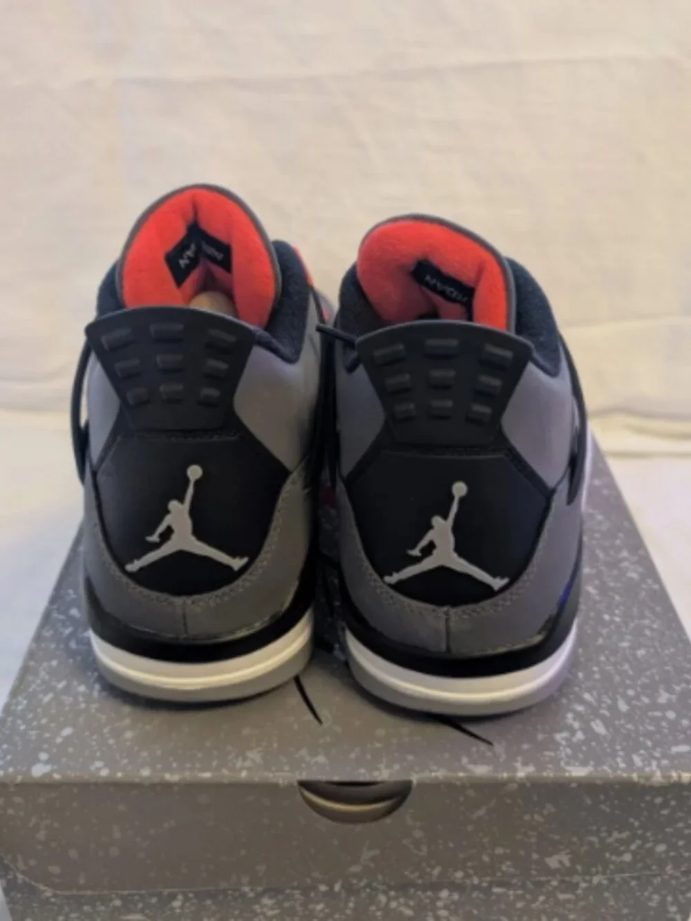 Jordan 4 Retro Mid Infrared